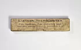 Eastman Kodak Co 472a Vtg Tank And Tray Fahrenheit Thermometer Kp Without Riginal Box