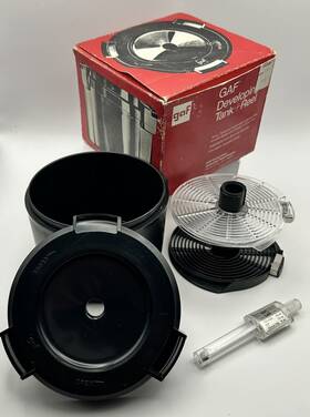 Gaf 6992-454 Vintage Film Developing Tank And Reel 16 Oz Adjustable From 35mm To 620 Size
