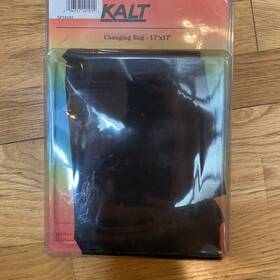 Kalt Np10102 Medium Changing Bag Zipper With Elastic Arm Holes 17x17 Inch New In Box