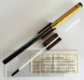 Kodak 169957 Vintage Glass 10 Inch Darkroom Thermometer 30-120 F - Cat Tube And Instr